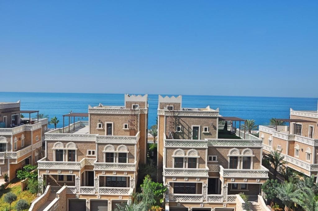 Spacious 4 bd and 2 bd apartments with amazing Sea view 11