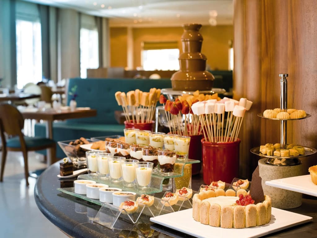 Avani Deira Dubai Hotel 4