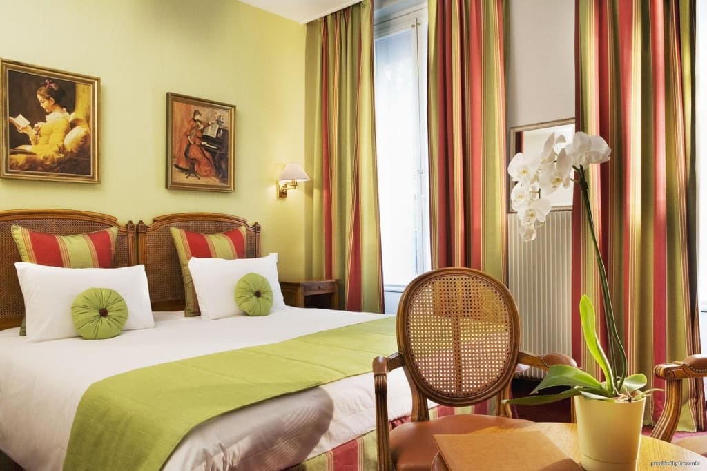 Timhotel Invalides Eiffel 9