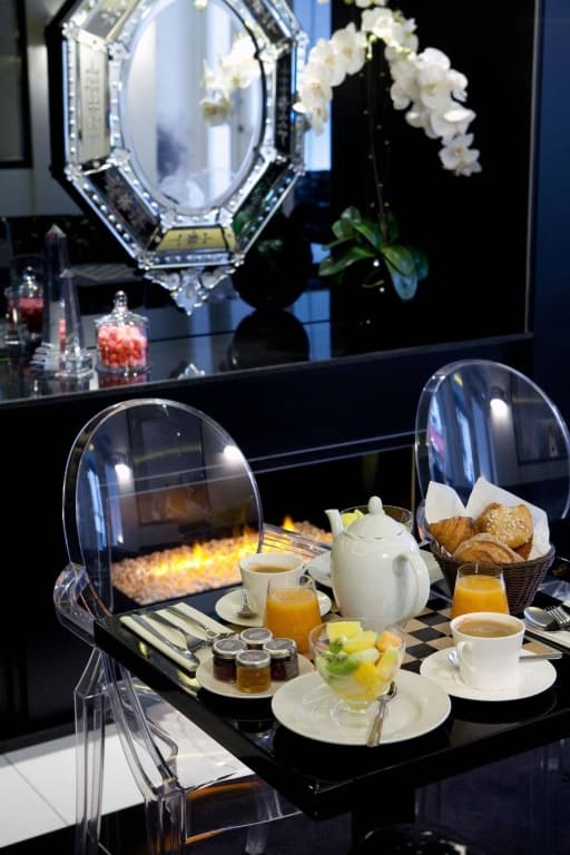 Le Petit Madeleine Hôtel 18