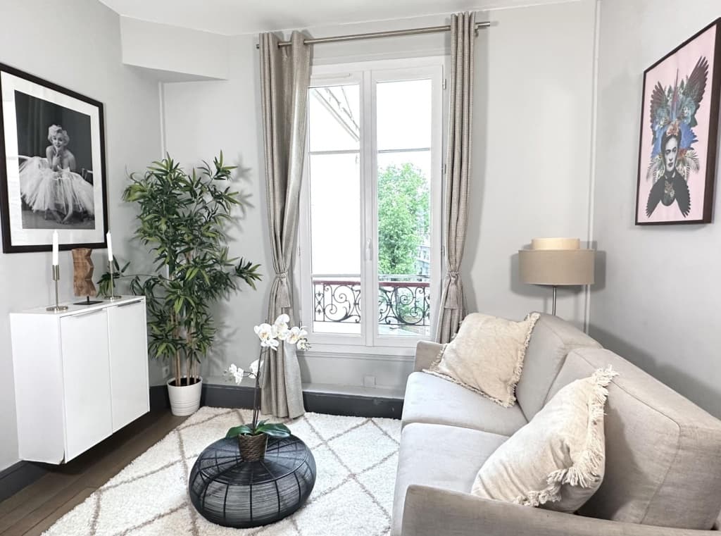 827 - Champ de Mars - Appartement parisien 3