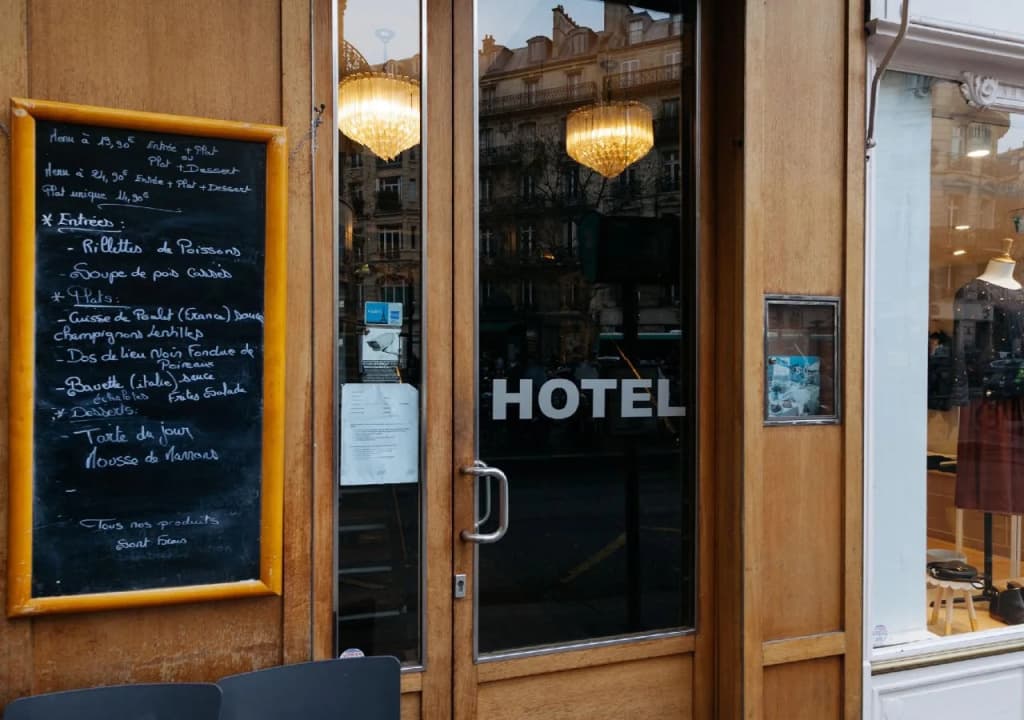 Bac St. Germain 19