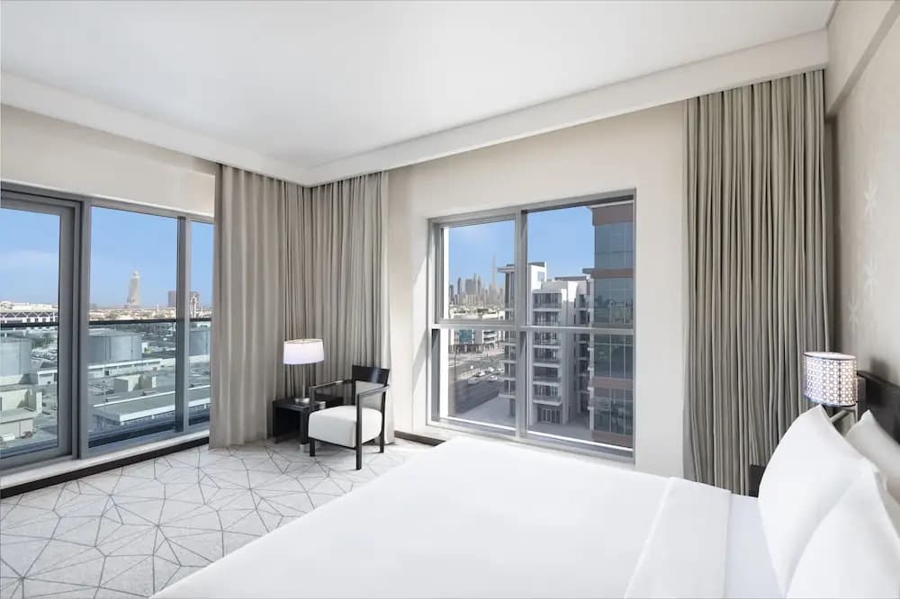 Hyatt Place Dubai Jumeirah Residences 14