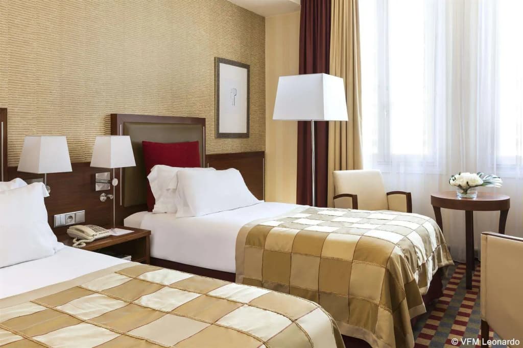 Crowne Plaza Paris Republique, an IHG Hotel 3