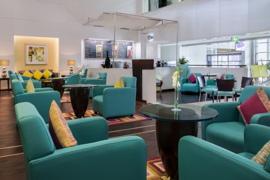 TIME Oak Hotel & Suites 16