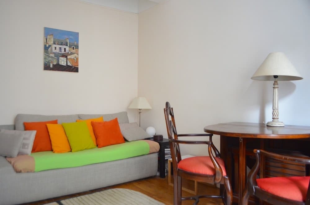 Bright Montmartre 1 Bedroom Flat 5