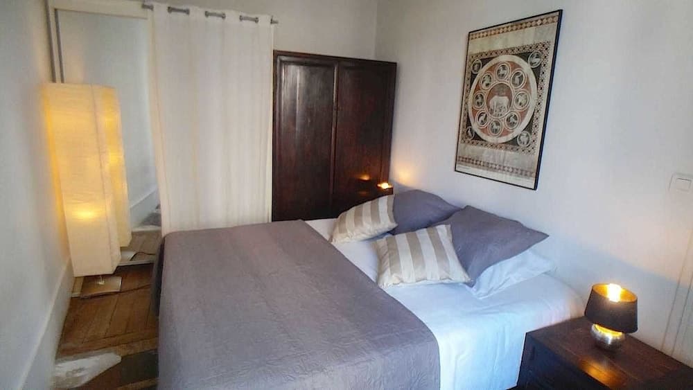 Saint Michel Free Parking Apartments 7