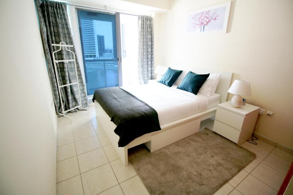 RH- Lake Terrace, Cluster D, JLT, 1BR near Metro 11