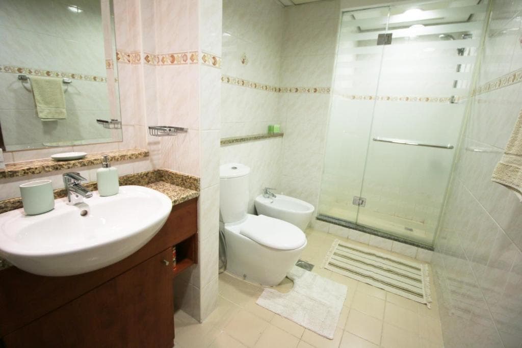 RH- Lake Terrace, Cluster D, JLT, 1BR near Metro 15
