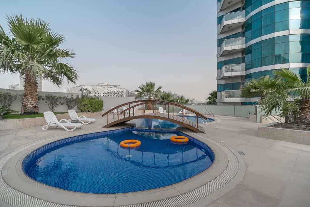 Luxury 1B flat in Oudah Tower 11