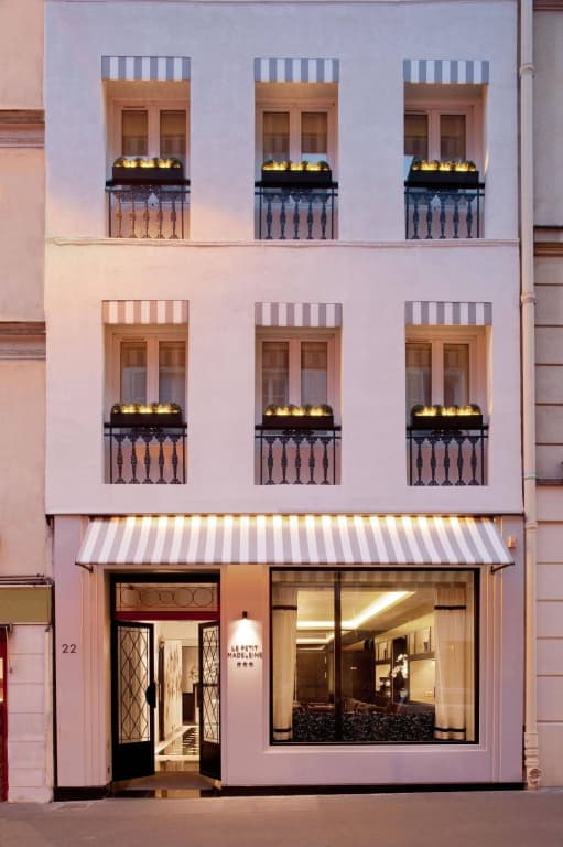 Le Petit Madeleine Hôtel 13