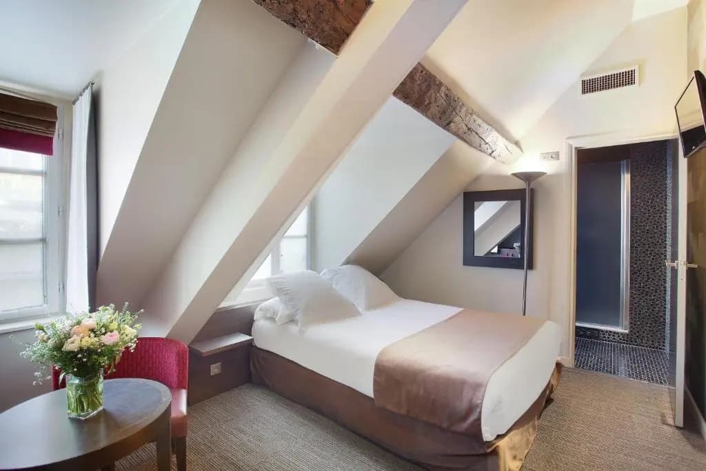 Hotel Aero 11