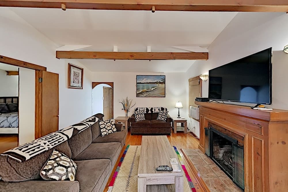 27h73179 2 Bedroom Duplex 12