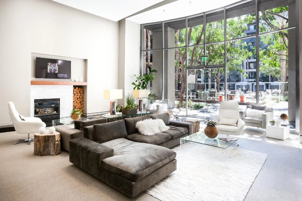 Hotel Style Furnished Suites in LA Beach Area 3