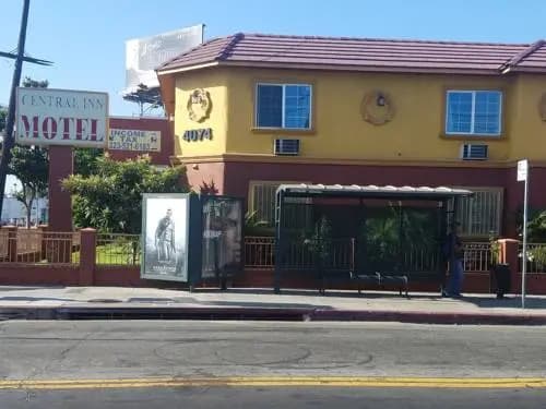 Central Inn Motel on 41 Street 15