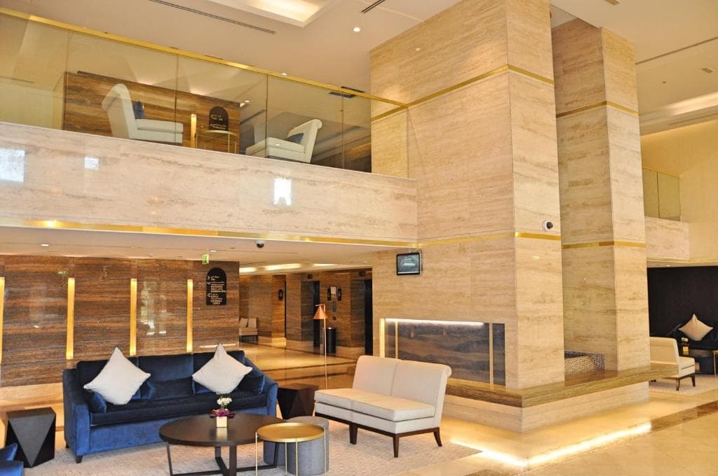 Spacious 4 bd and 2 bd apartments with amazing Sea view 7