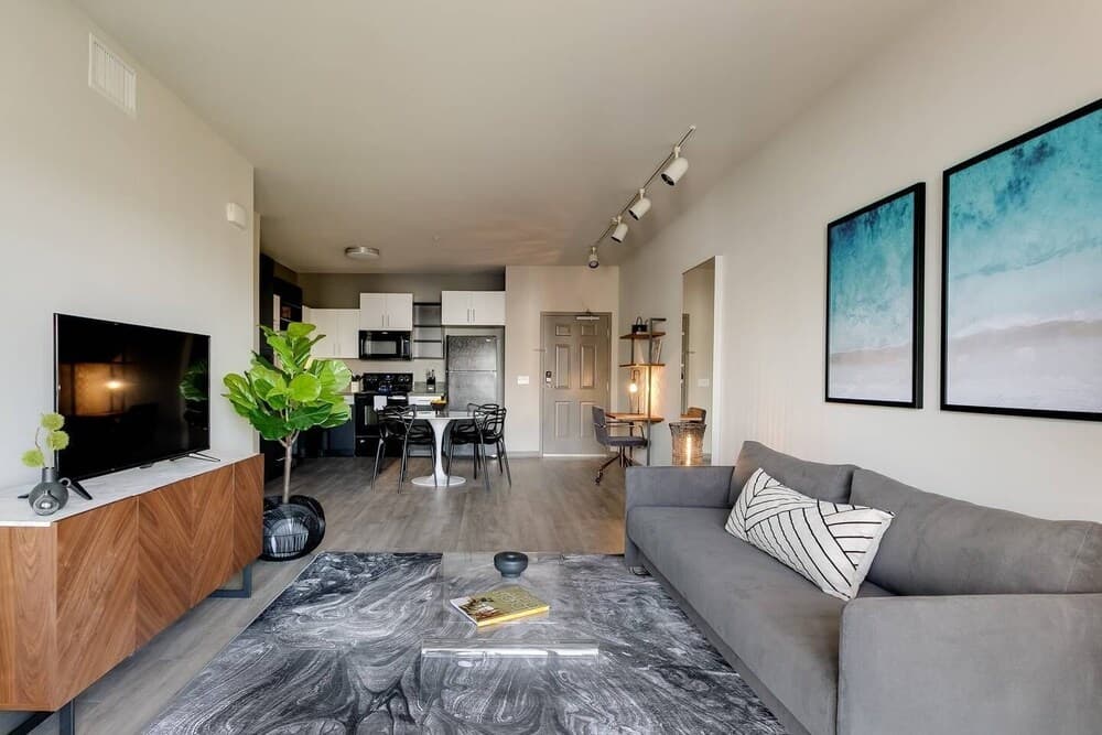 Comfy Retreat Steps To The Beach! Pool Gym 15