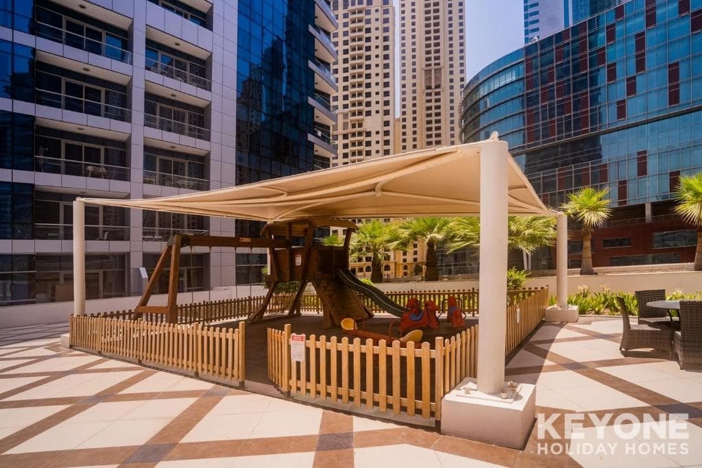 KeyOne - 1BR in Bay Central 6