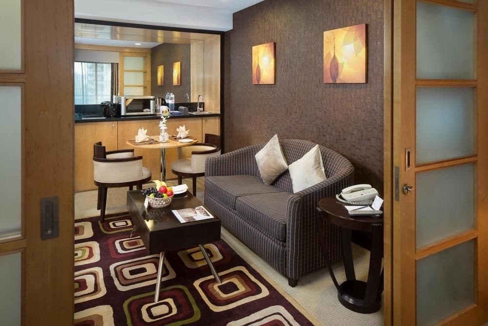 Savoy Suites Hotel Apartments 13