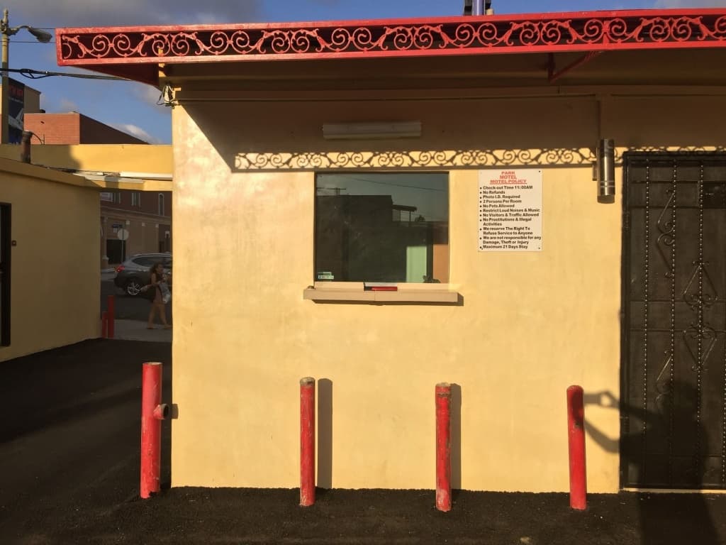 Park Motel 2