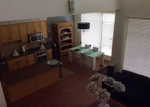 MDR Loft 1 Br condo by RedAwning 6