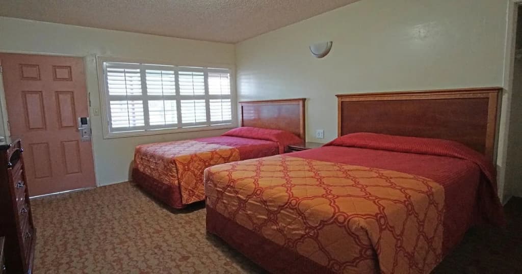 Rosa Bell Motel - Los Angeles 15