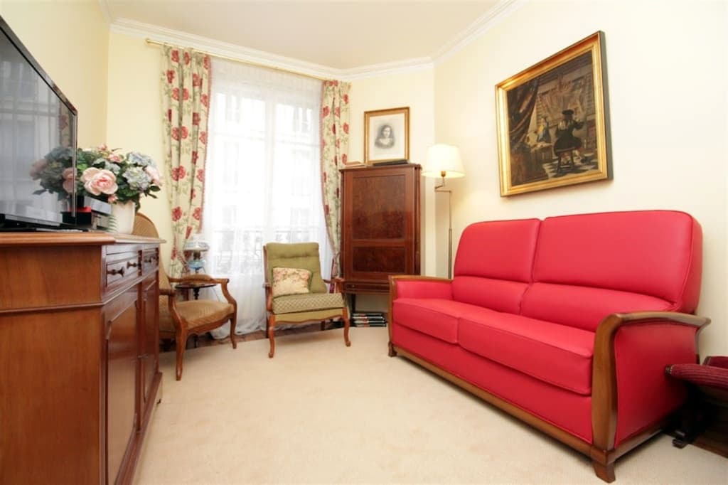 2 rooms - next to the Eiffel tower - Trocadéro 2