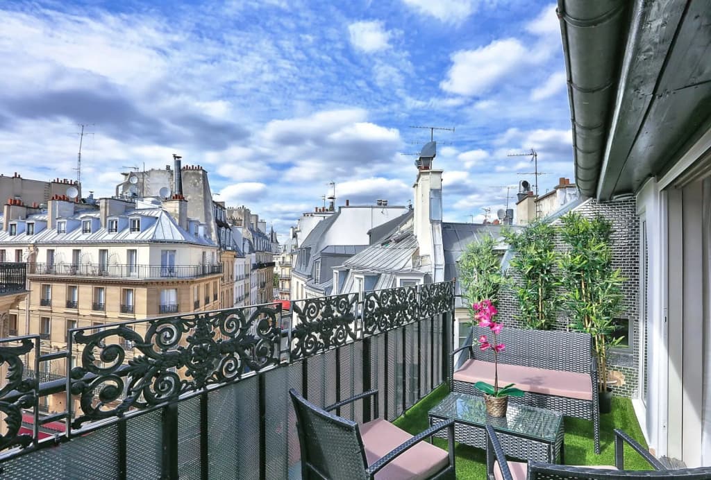 B 368 - TERASSE PERLE RARE - Quartier Latin 9