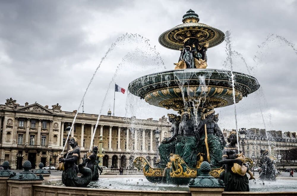 Charming Parisian Apartment Near The Eiffel Tower Apartments 1