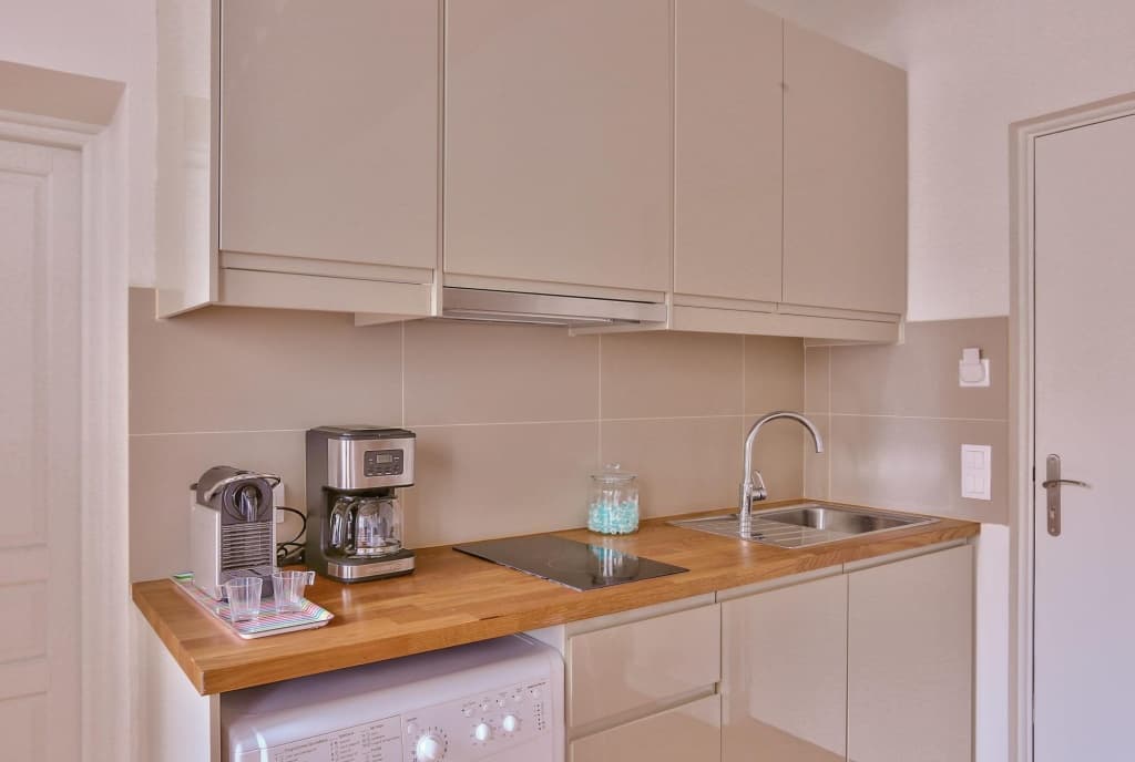 B 364 - Deluxe apartment in the heart of  Notre Dame 10