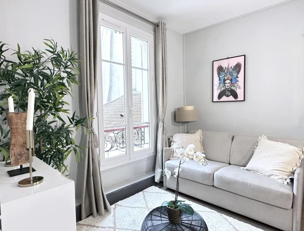 827 - Champ de Mars - Appartement parisien 2