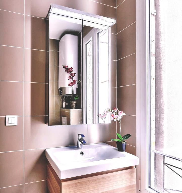 B  823 -  Buttes Chaumont - Spacieux appartement 5