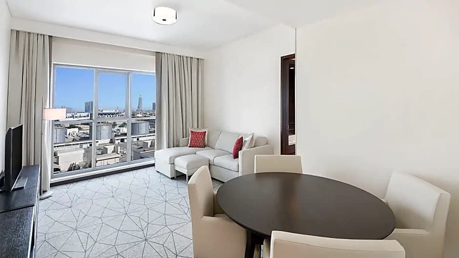 Hyatt Place Dubai Jumeirah Residences 18