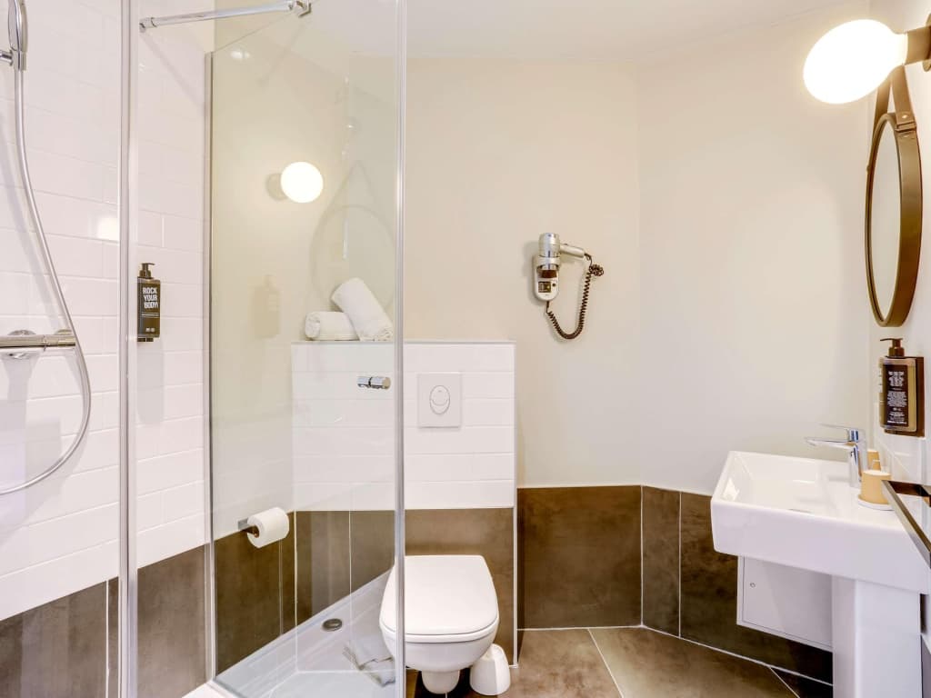 ibis Daumesnil Porte Dorée 17