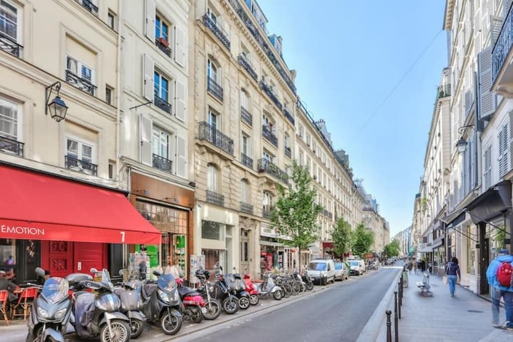 B 511 - Best deal in the center of Paris 19