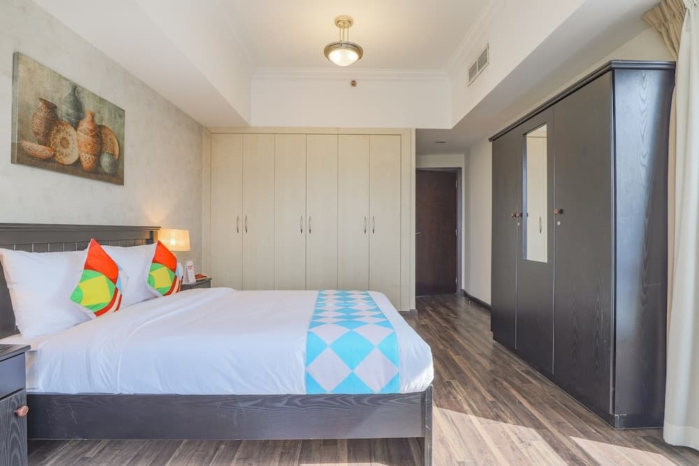 OYO Home 300 2BHK Al Waleed Paradise JLT 1