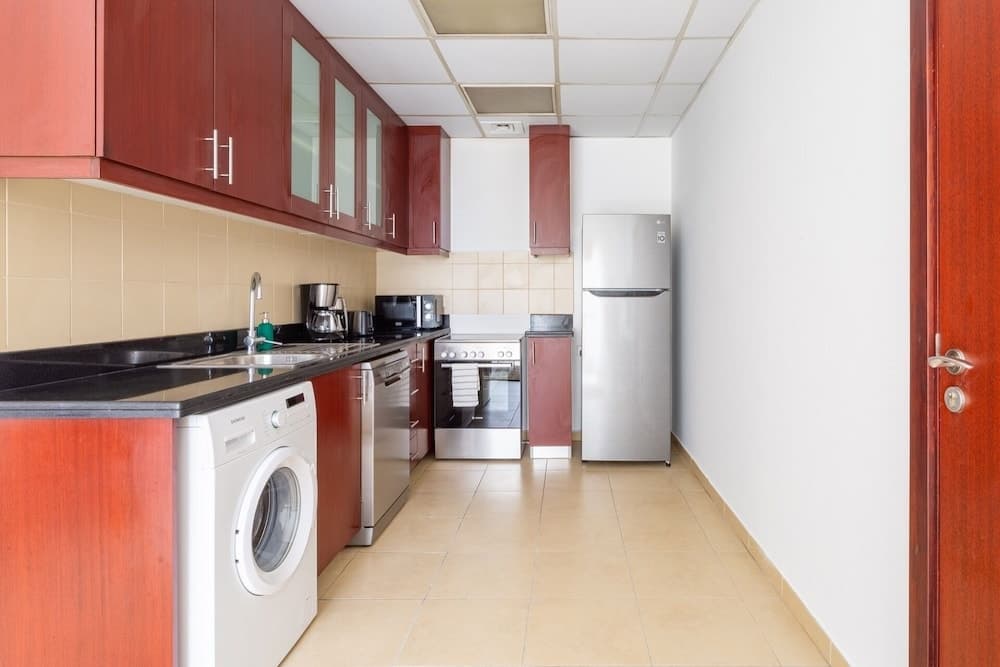 Radiant & Alluring 1BR Apartment W/ Marina Views 2