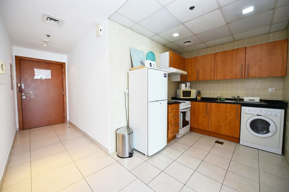 Mrnv - Furnished 1BR in Dubai Marina 12