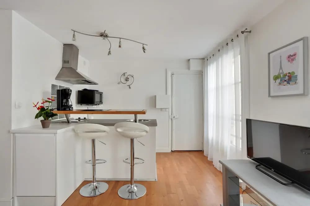 3 people apartment - Paris center by Weekome 3