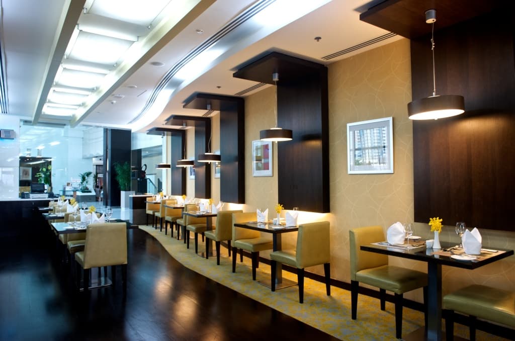 TIME Oak Hotel & Suites 13