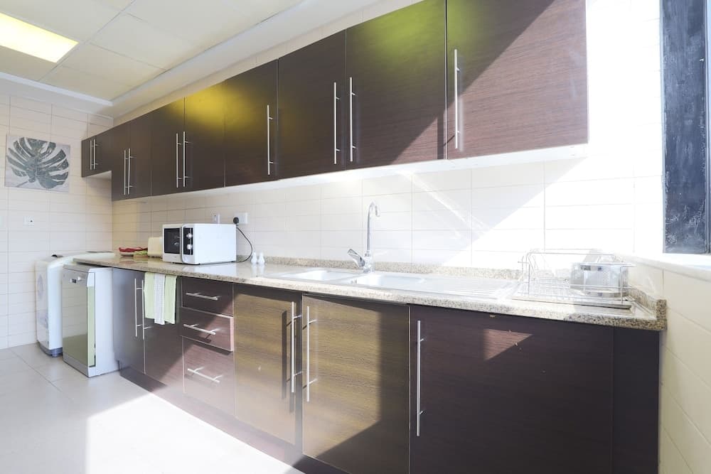 OYO Home 300 2BHK Al Waleed Paradise JLT 4