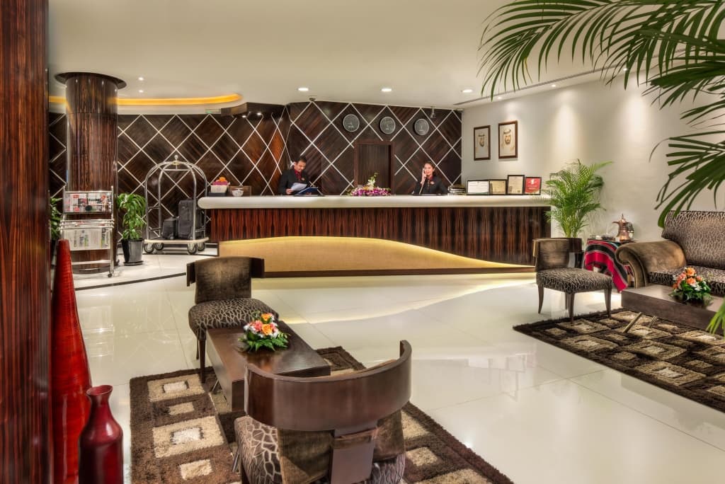 Savoy Suites Hotel Apartments 2