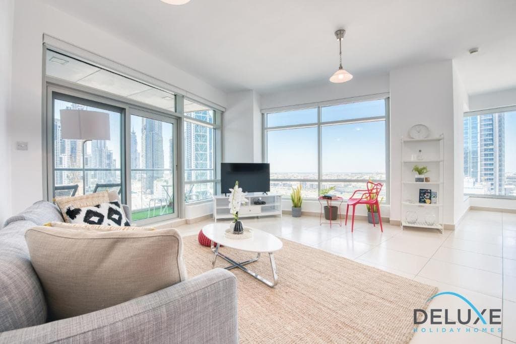 One Bedroom Apartment in The Lofts Central, Downtown by Deluxe Holiday Homes 7