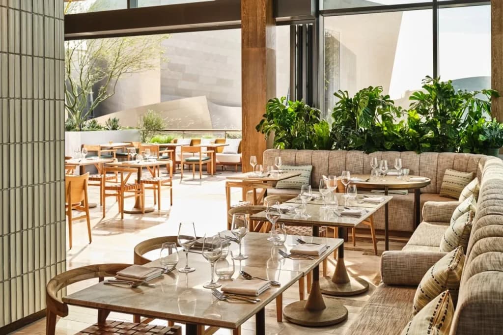 Conrad Los Angeles 18
