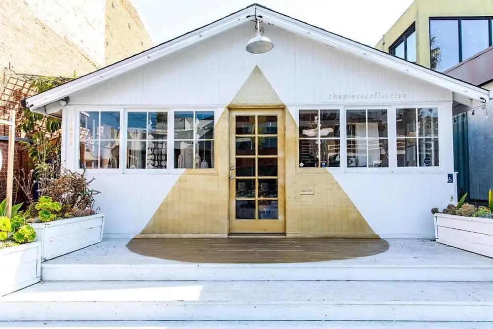 Walk to Venice Beach From a Sleek Apartment 4