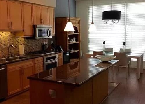 MDR Loft 1 Br condo by RedAwning 4