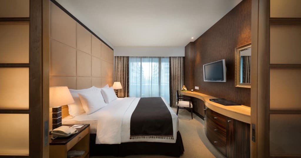 Savoy Suites Hotel Apartments 6