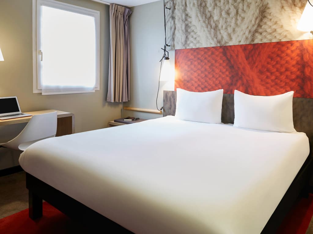 Ibis Paris Canal Saint Martin 9