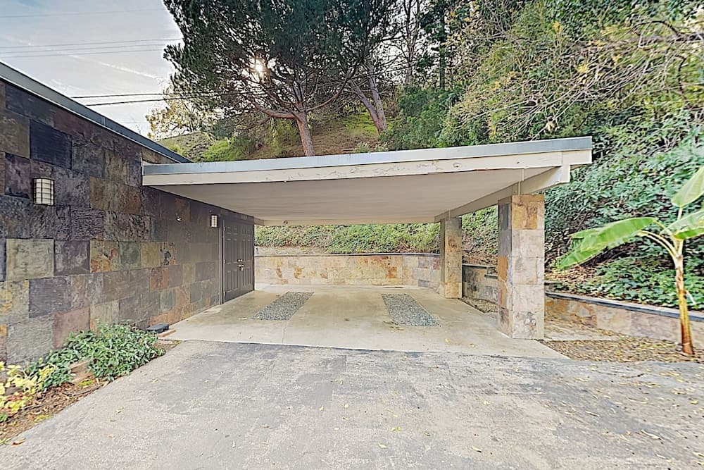 New Listing! Modern Canyon W/ Lush Patio 2 Bedroom Home 5