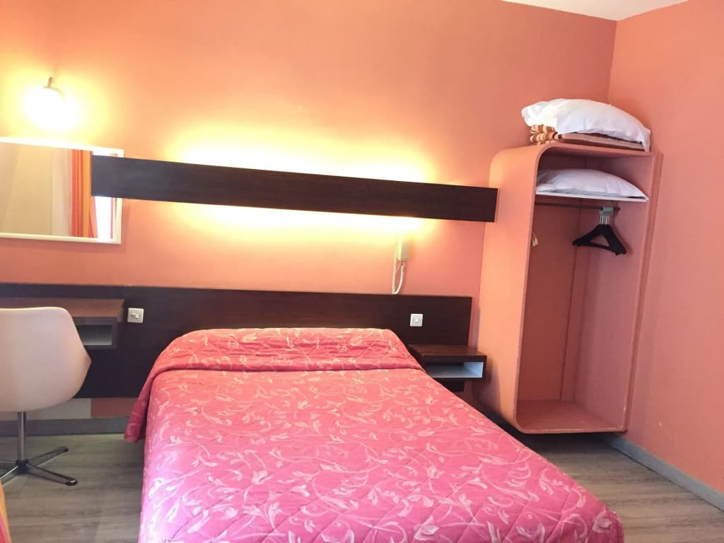 Hôtel des Pyrénées - Nation 1